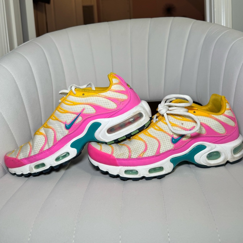 Women’s Nike Air Max Plus